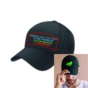 Cappellino nero con visiera personalizzato